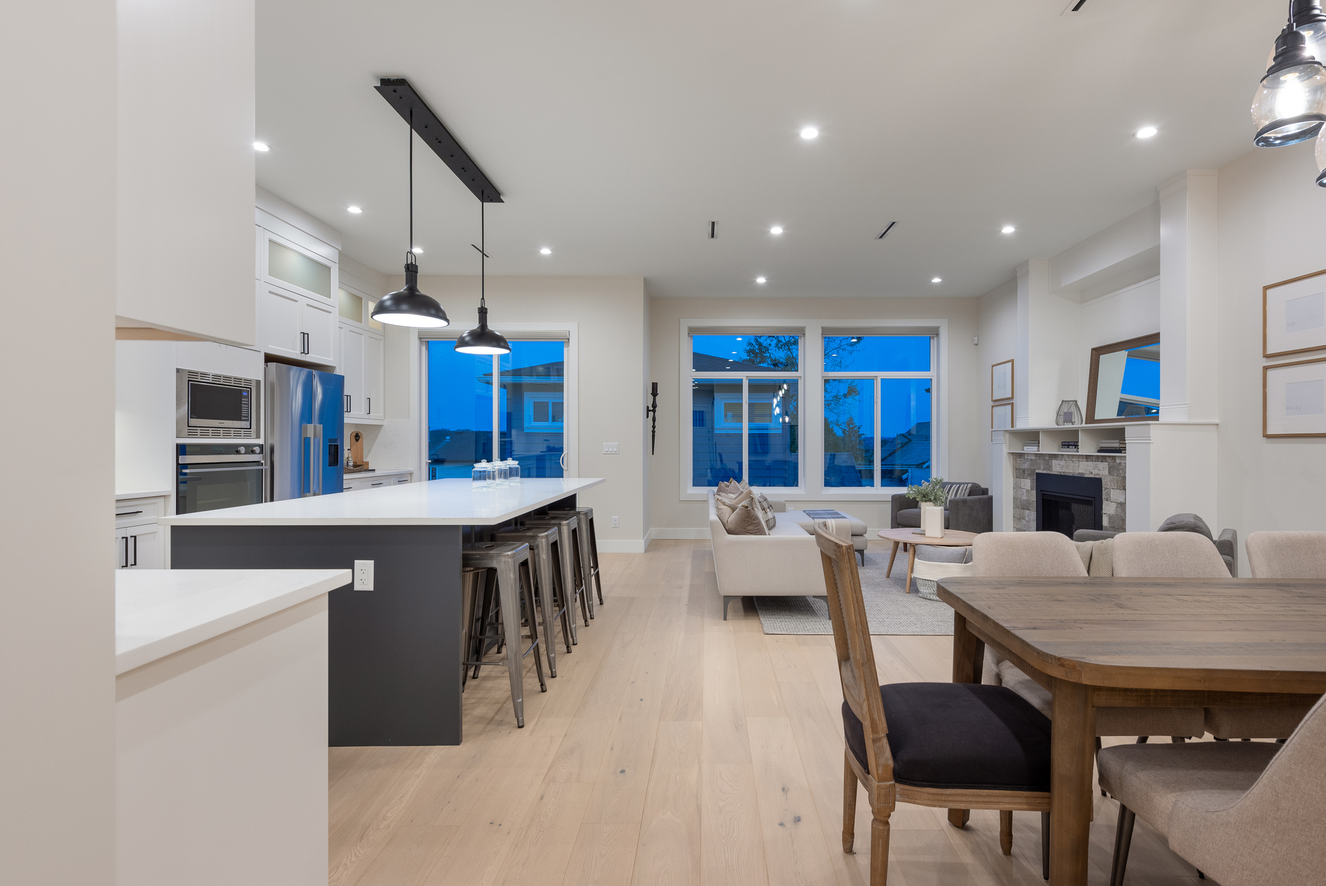 1044-Quadling-Ave-Coquitlam -360hometours-06-1 at  1044-Quadling-Ave-Coquitlam -360hometours-06-1 at